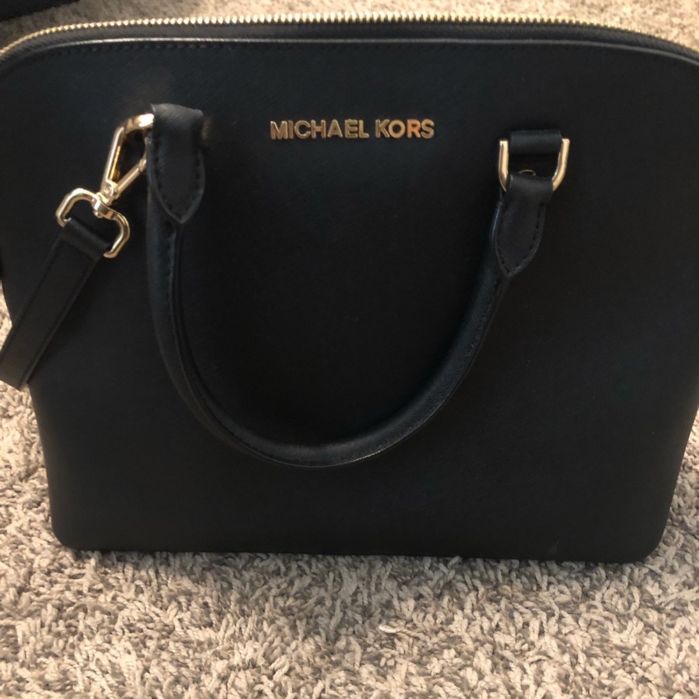 Micheal Kors Purse
